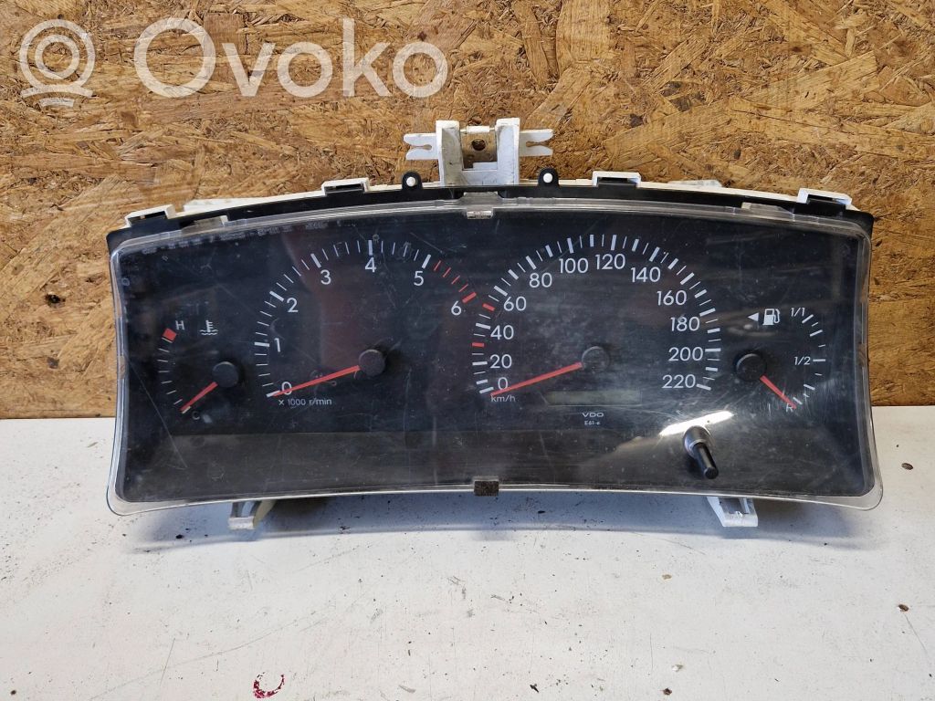 Toyota Corolla E120 E130 Speedometer (instrument cluster) 