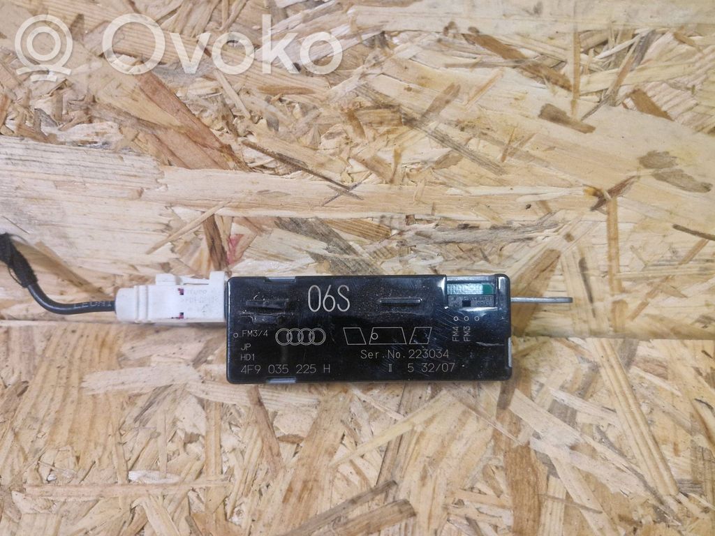 Audi A6 S6 C6 4F Antennenverstärker Signalverstärker 