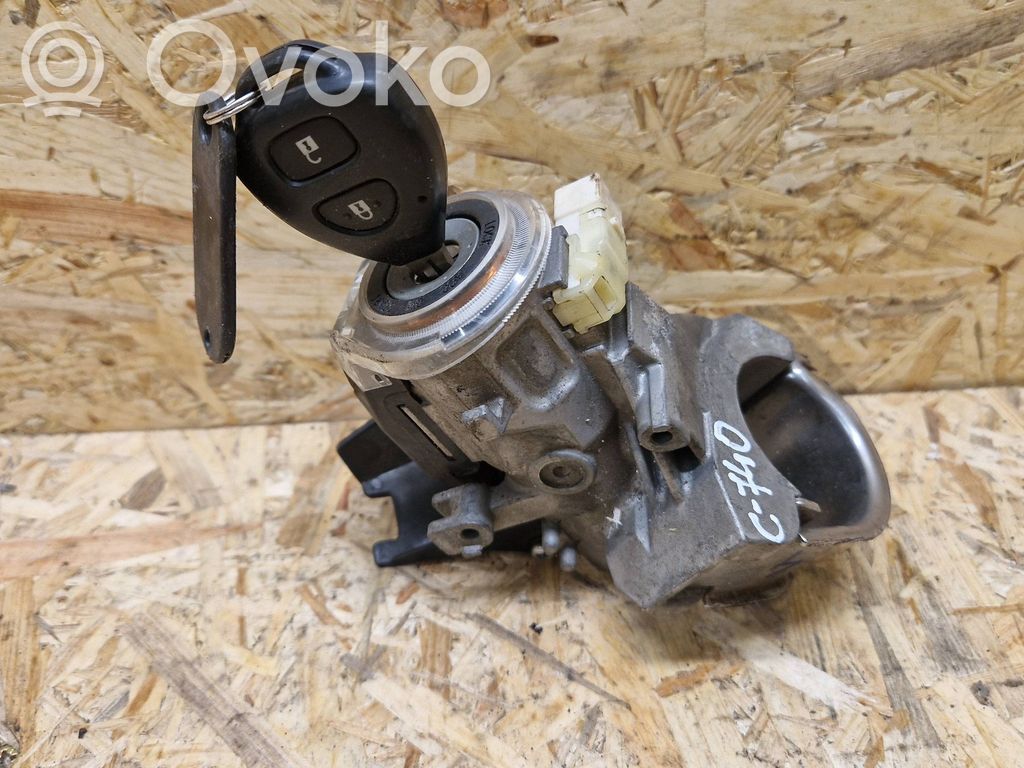 Toyota RAV 4 (XA30) Užvedimo spynelė 