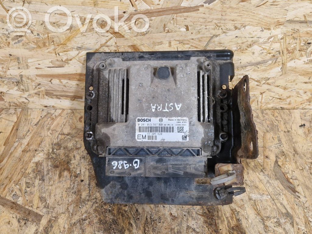 Opel Zafira B Engine control unit/module 