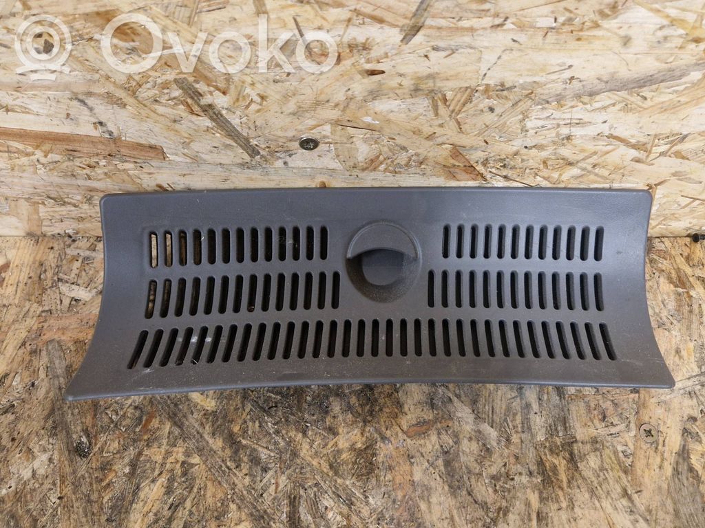Audi A2 Altro elemento di rivestimento bagagliaio/baule 