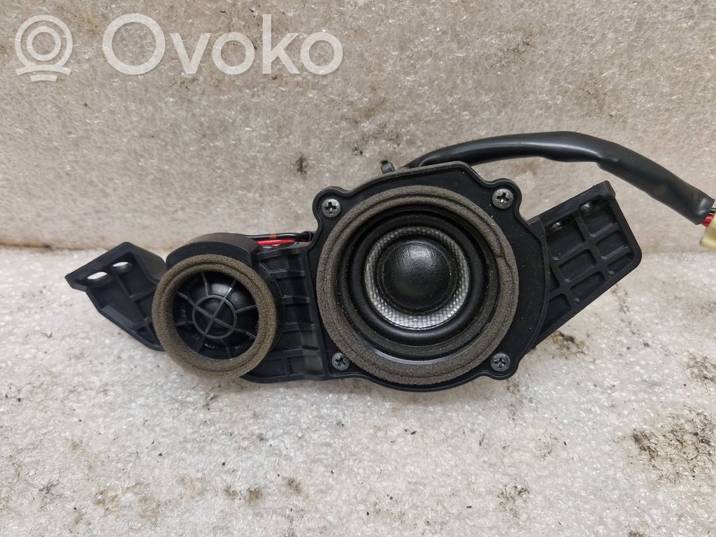 Toyota Avensis T270 Skaļrunis priekšējā panelī 