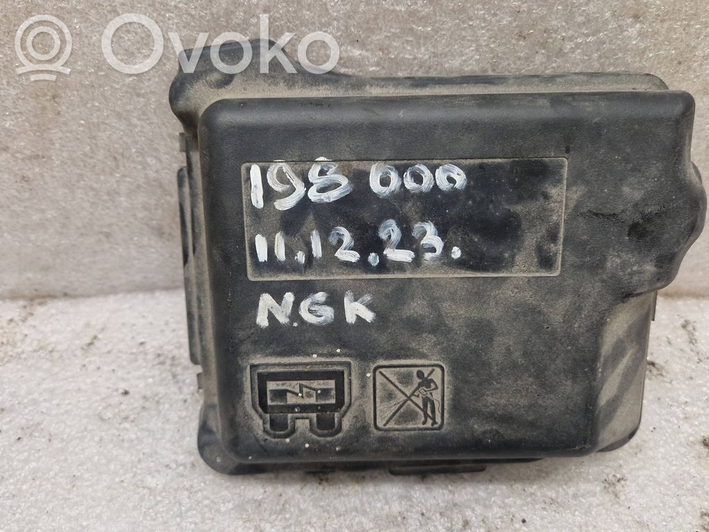 Citroen C-Elysée Fuse box cover 