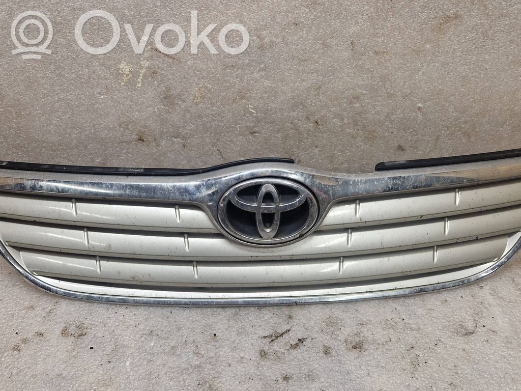 Toyota Corolla E120 E130 Etusäleikkö 