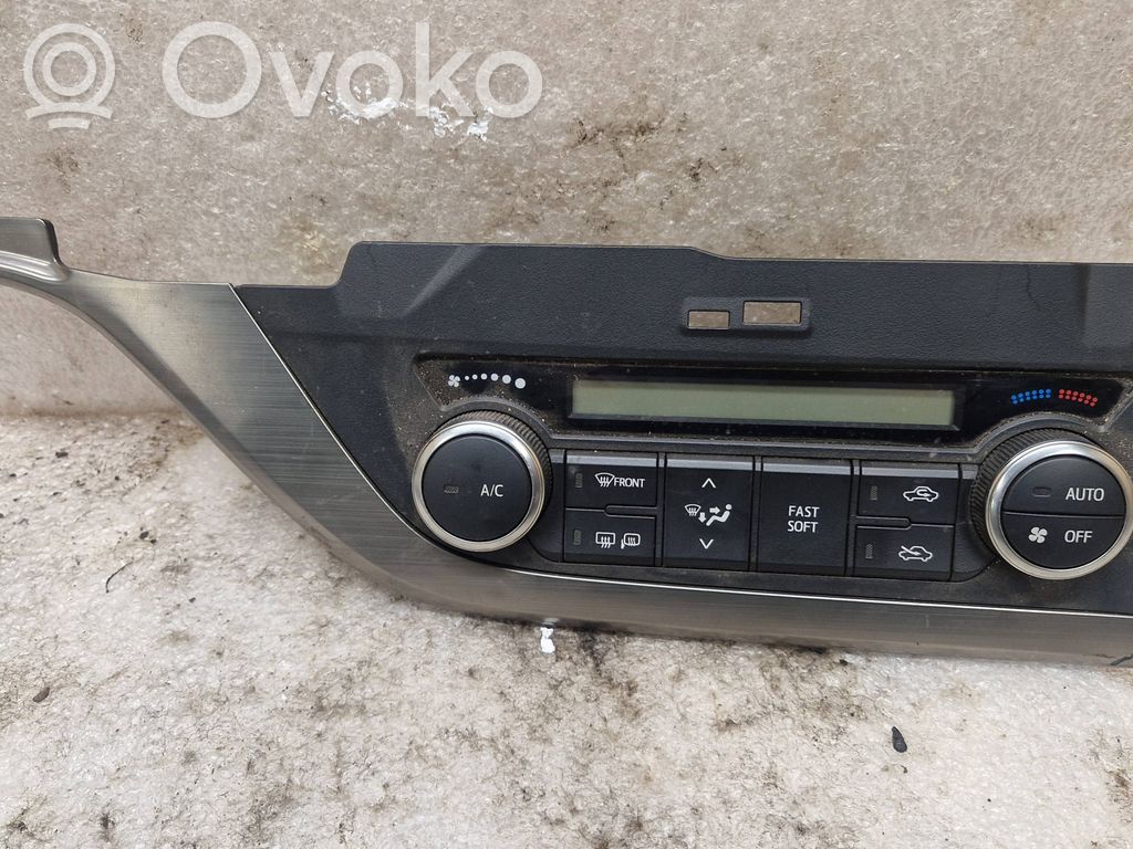 Toyota Auris E180 Climate control unit 
