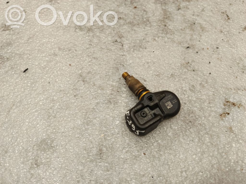Toyota RAV 4 (XA40) Czujnik ciśnienia opon 