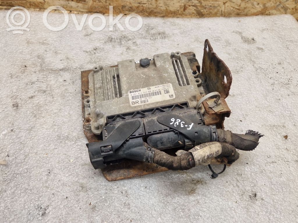 Opel Astra H Engine control unit/module 