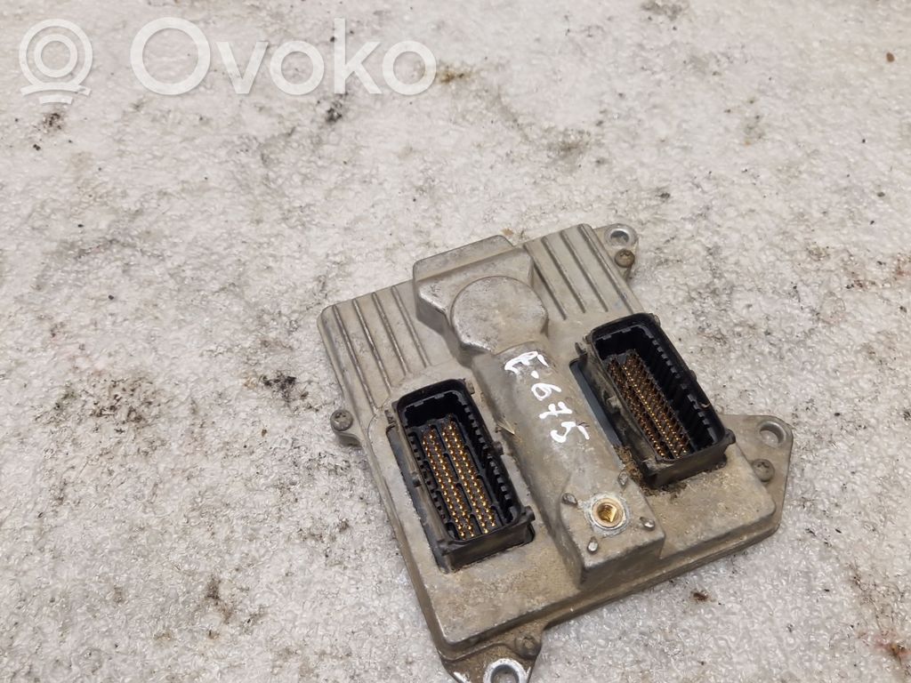 Opel Zafira B Calculateur moteur ECU 
