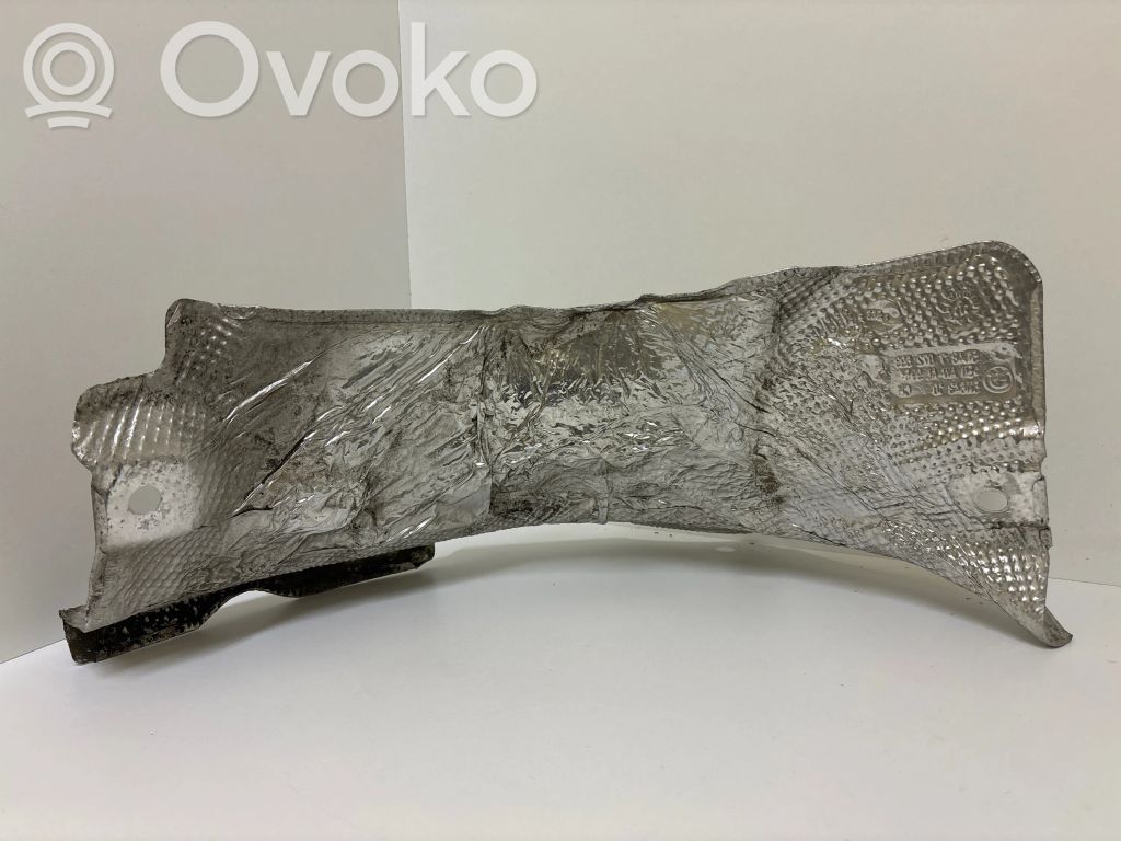 BMW 1 E82 E88 Protección térmica del escape 