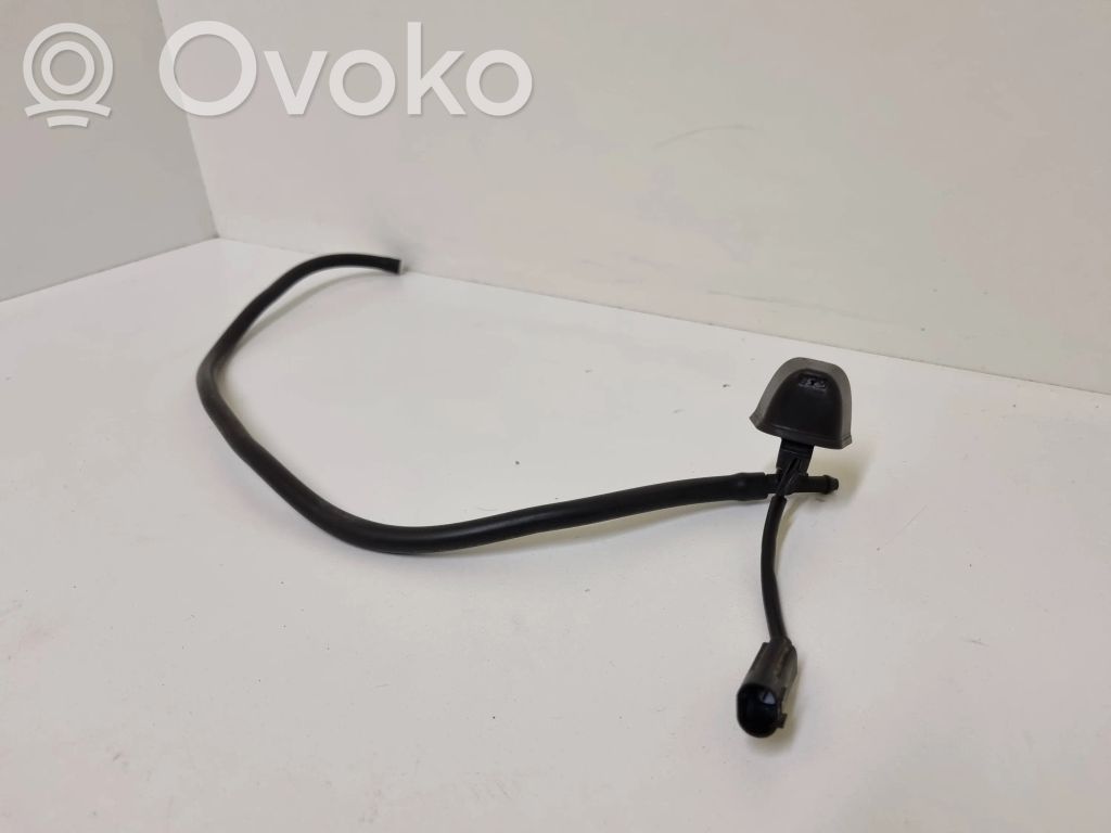 BMW 3 E90 E91 Windshield washer spray nozzle 