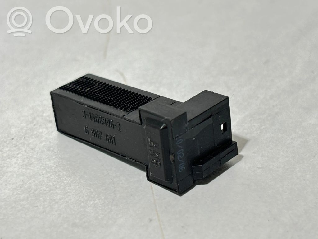BMW X3 E83 Brake pedal sensor switch 