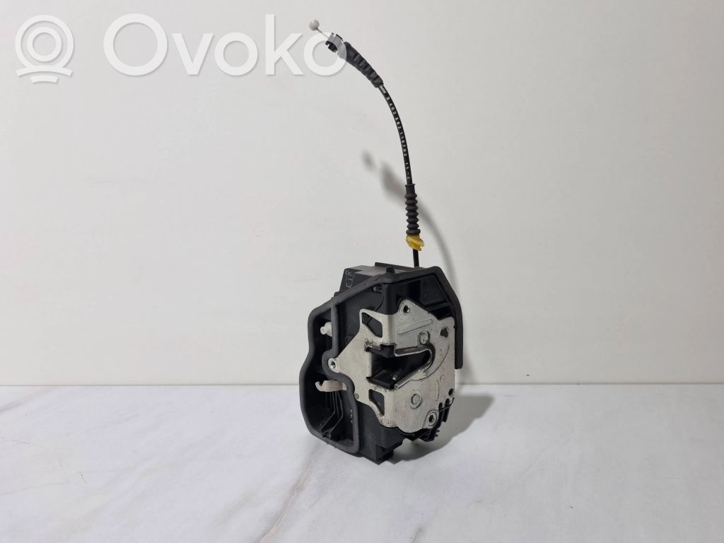 BMW X3 E83 Front door lock 