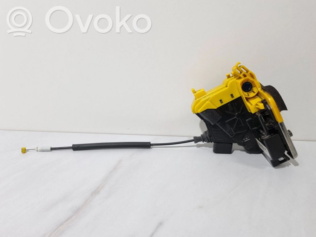 KIA Ceed Front door lock 