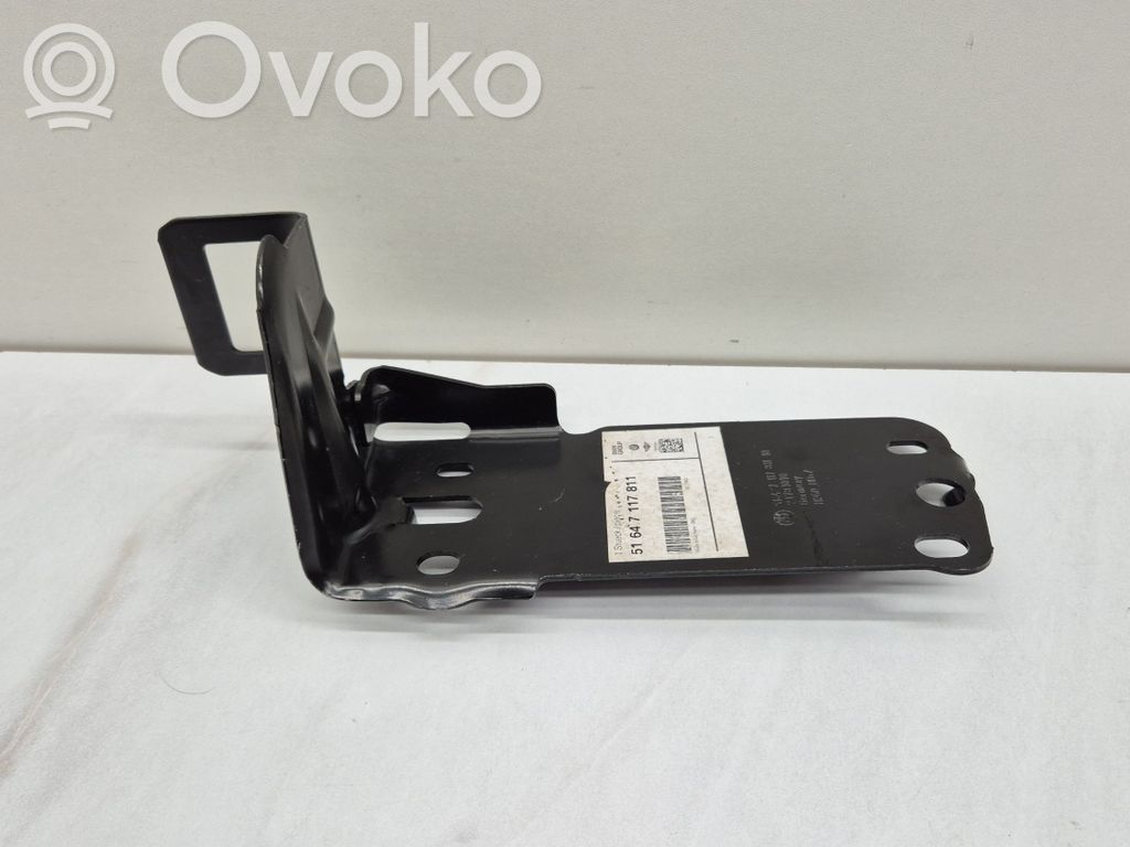 BMW 3 E90 E91 Radiator mount bracket 