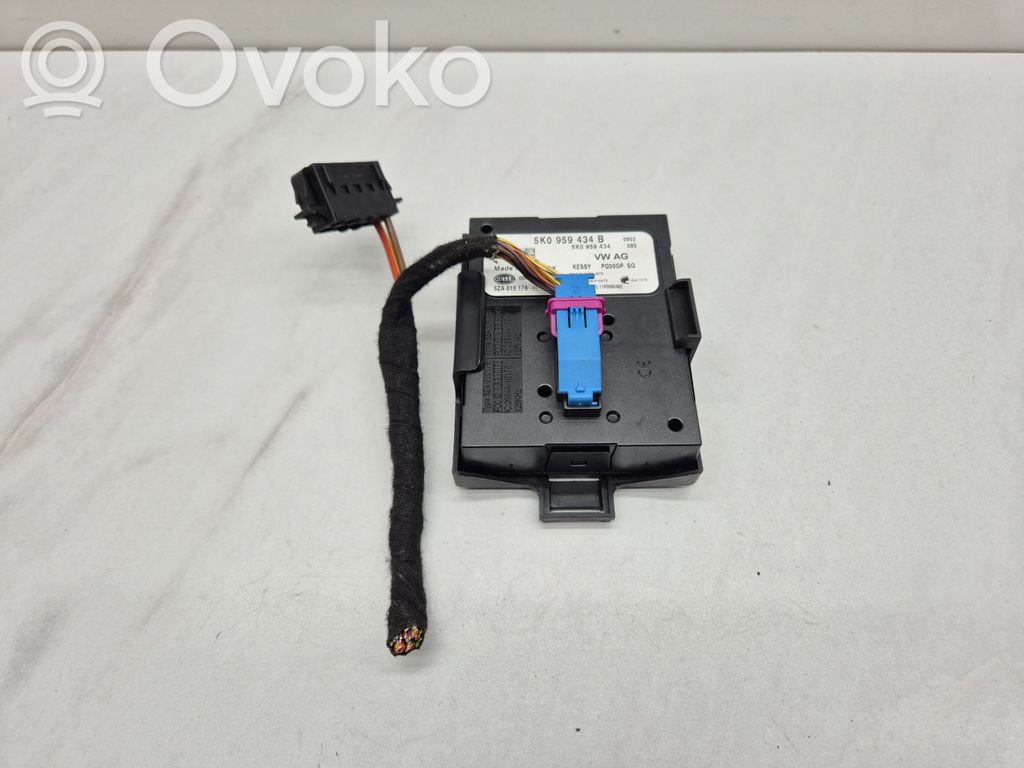 Audi Q3 8U Module de contrôle sans clé Go 