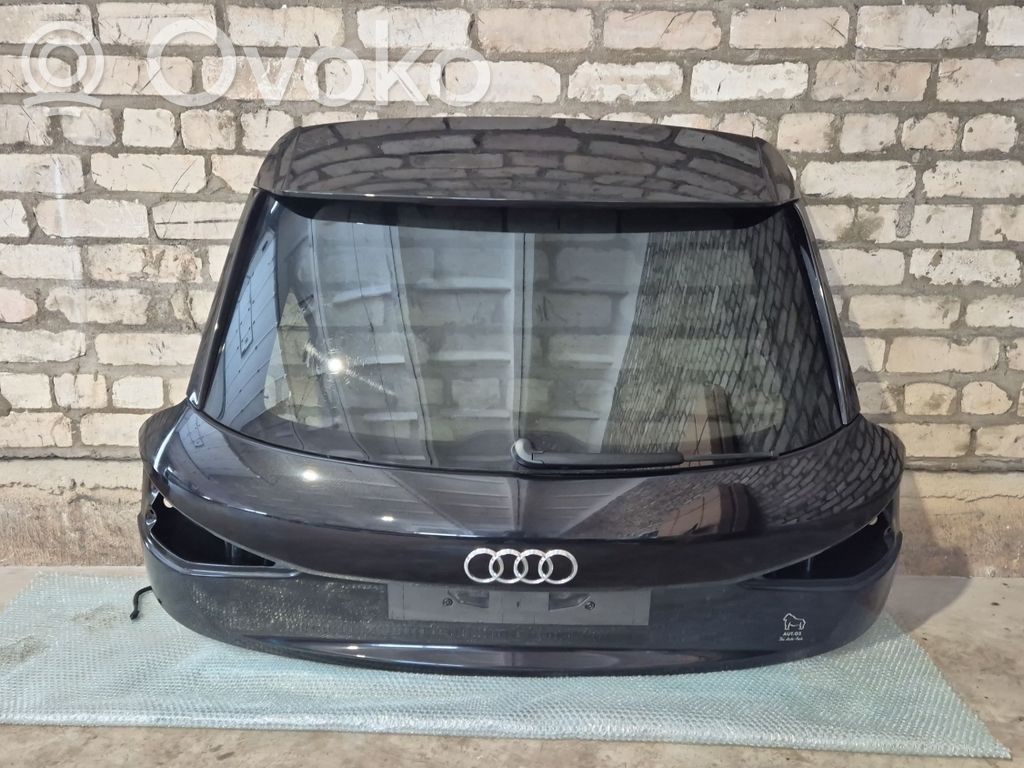 Audi Q3 8U Puerta del maletero/compartimento de carga 