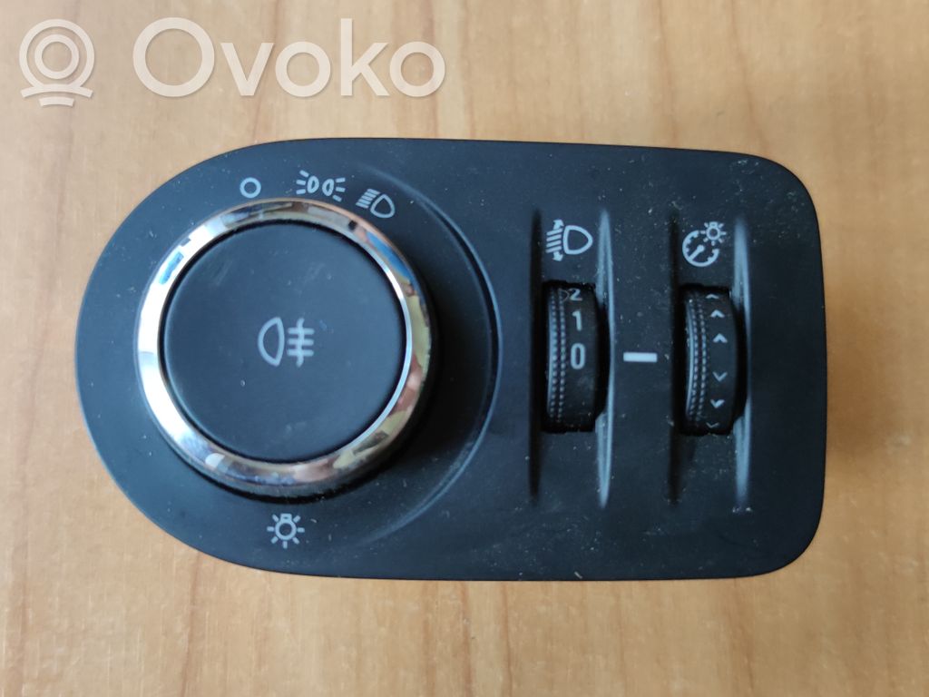 Opel Corsa D Light switch 