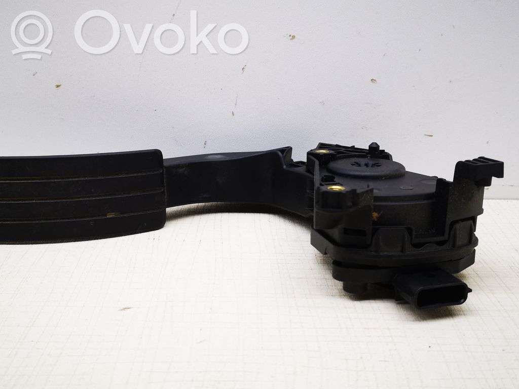 Renault Captur Accelerator throttle pedal 