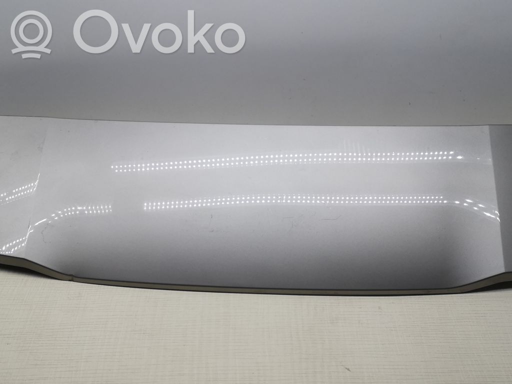 Tailgate/trunk spoiler   7498073