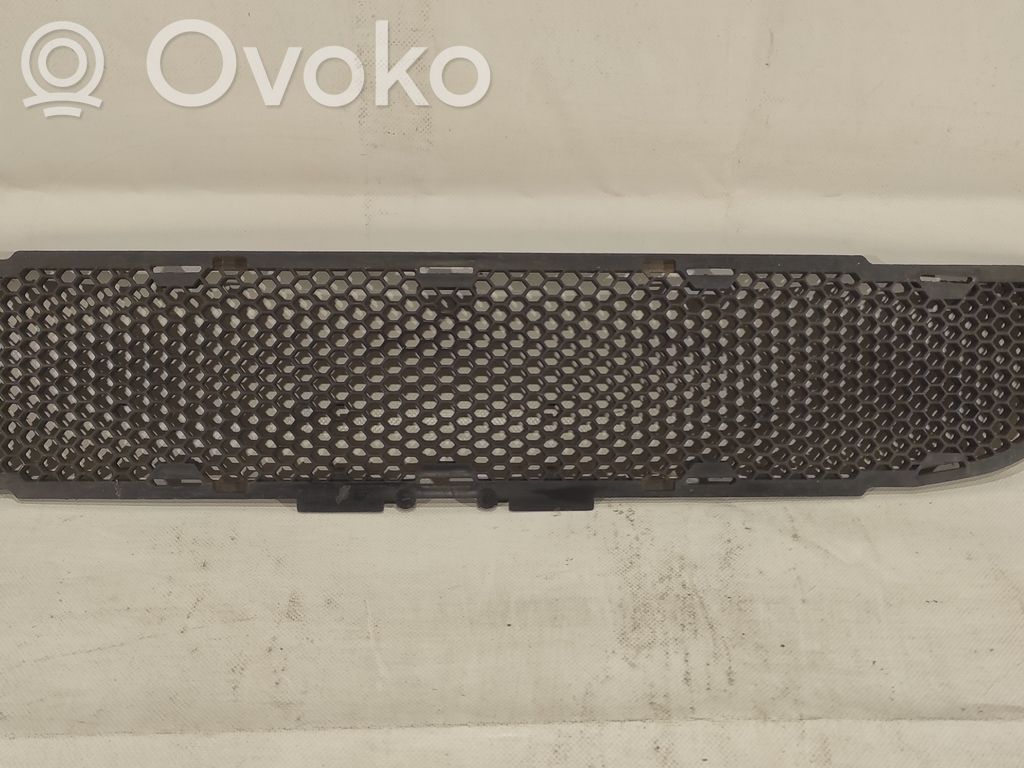 Ford Escort Front bumper lower grill 