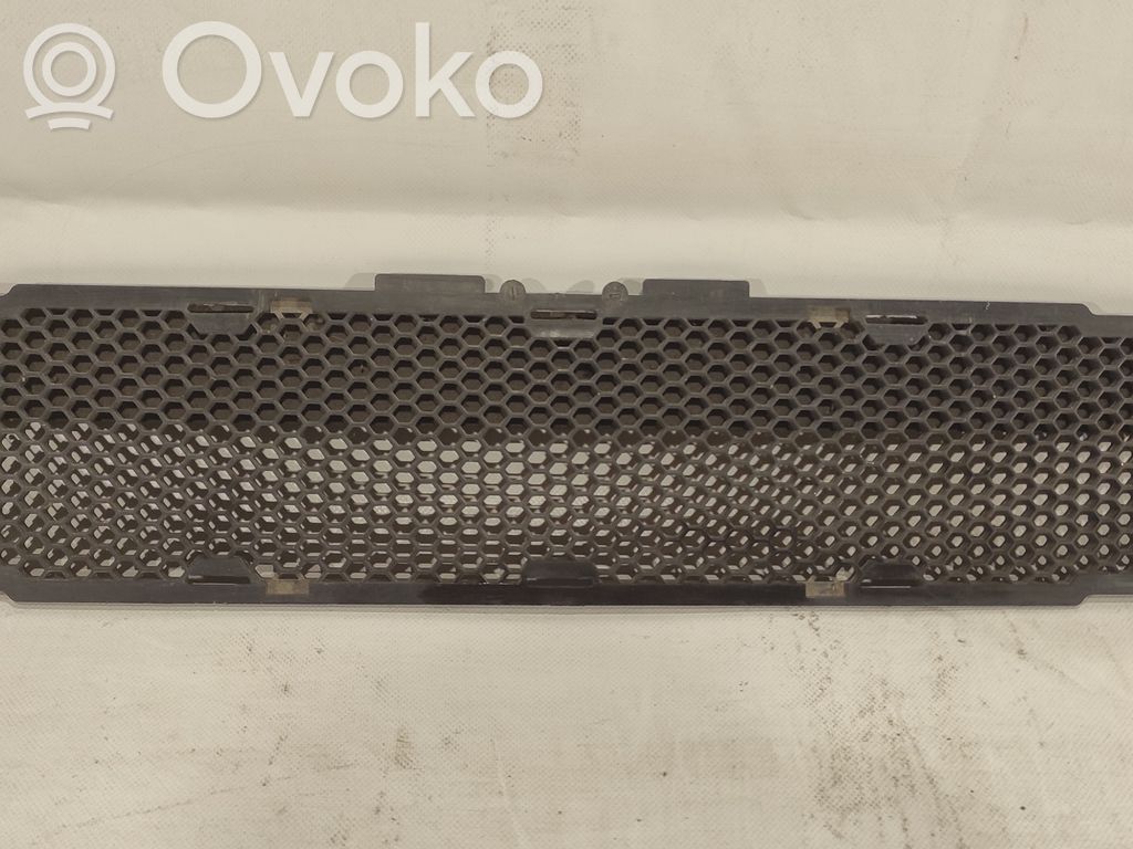 Ford Escort Front bumper lower grill 