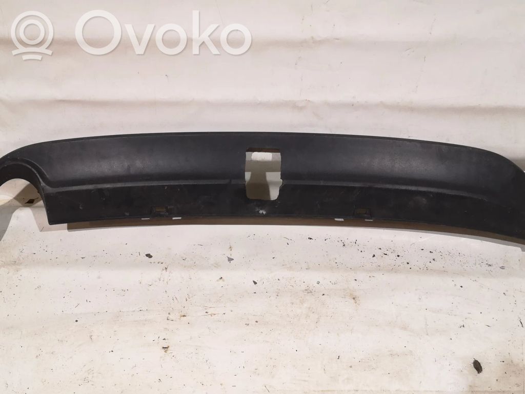 Volkswagen Golf VII Moldura inferior del parachoques trasero 