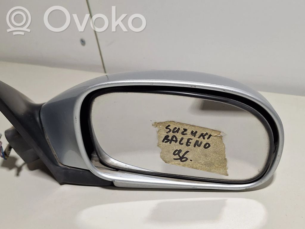 Suzuki Baleno EG Elektryczne lusterko boczne drzwi przednich 