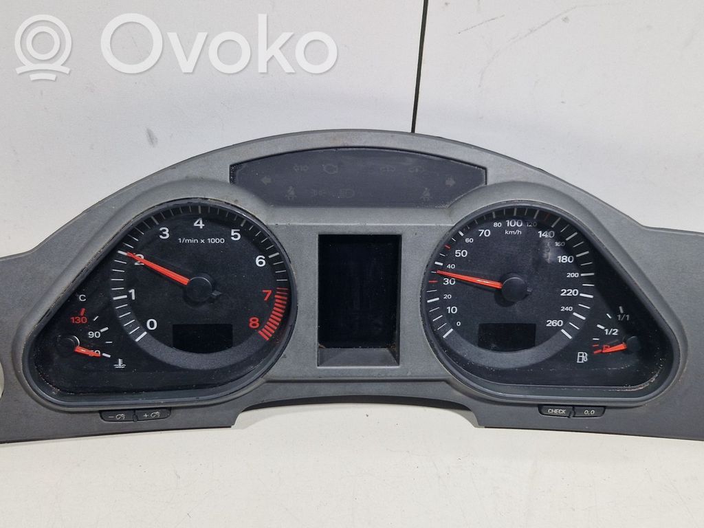 Audi A6 S6 C6 4F Nopeusmittari (mittaristo) 