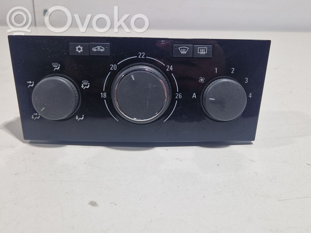 Opel Zafira B Climate control/heater control trim 