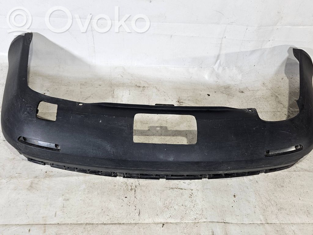 Volkswagen Jetta V Moldura inferior del parachoques trasero 