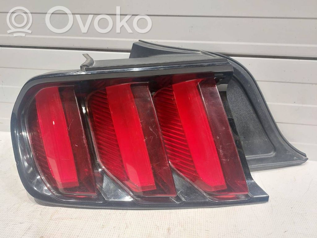 Ford Mustang VI Takavalot 