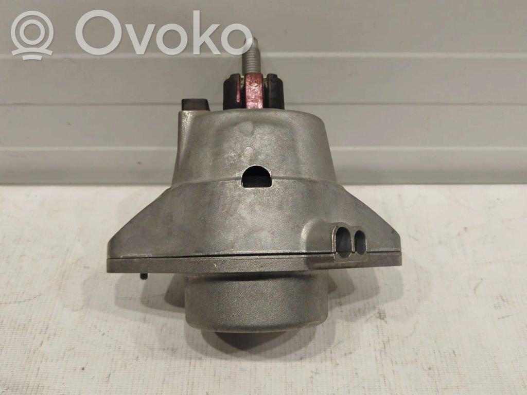 Engine mount bracket   23340392