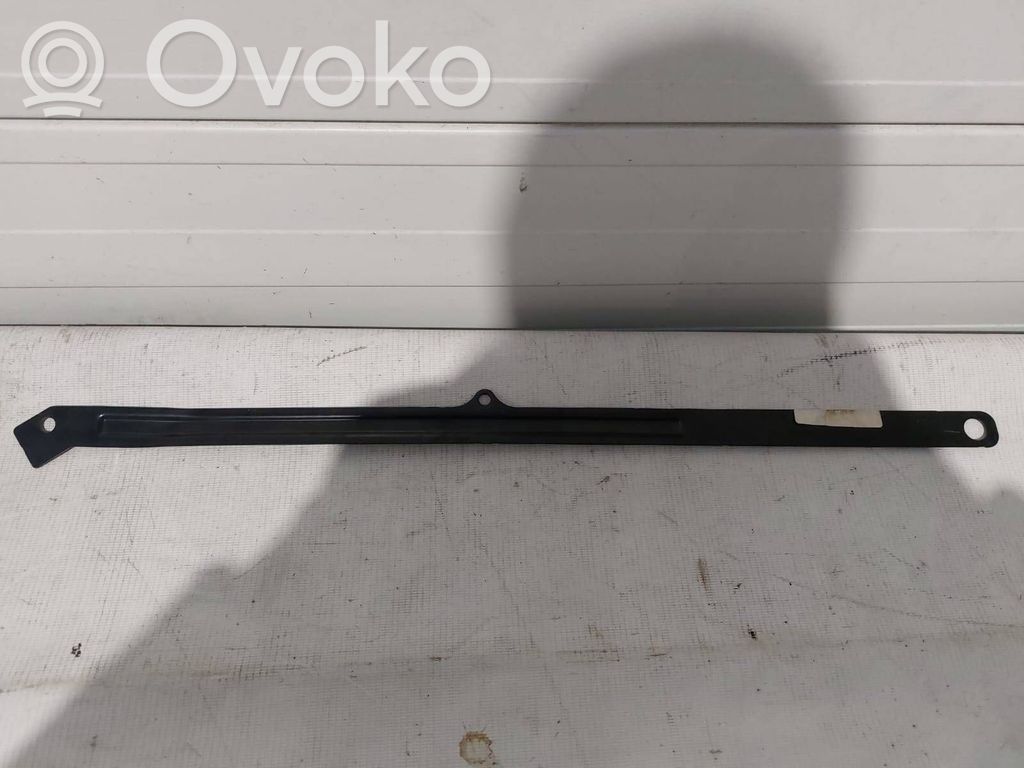 Headlight/headlamp mounting bracket   109848800A