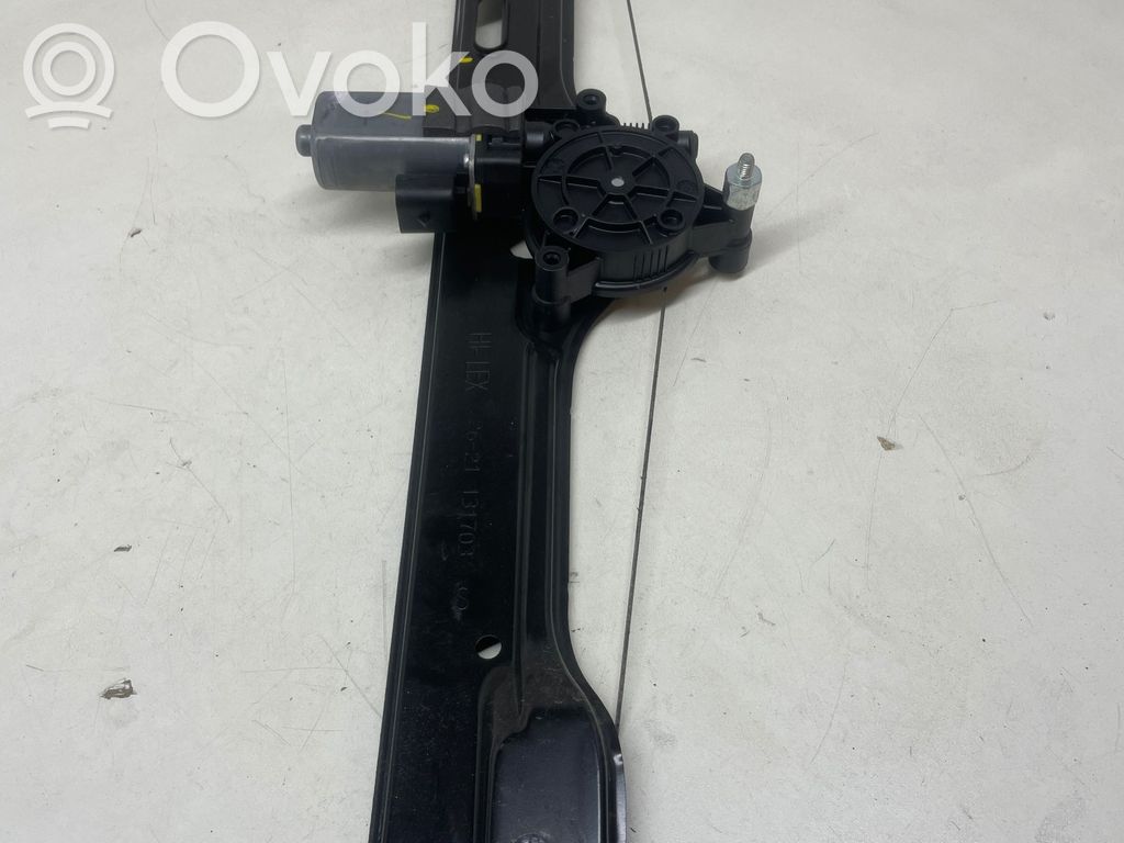 Iveco Daily 6th gen Macara ușă față cu motor 