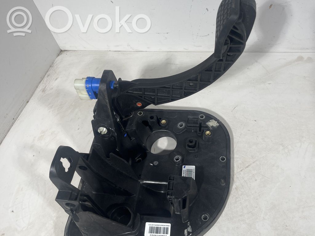 Iveco Daily 6th gen Pedal de freno 