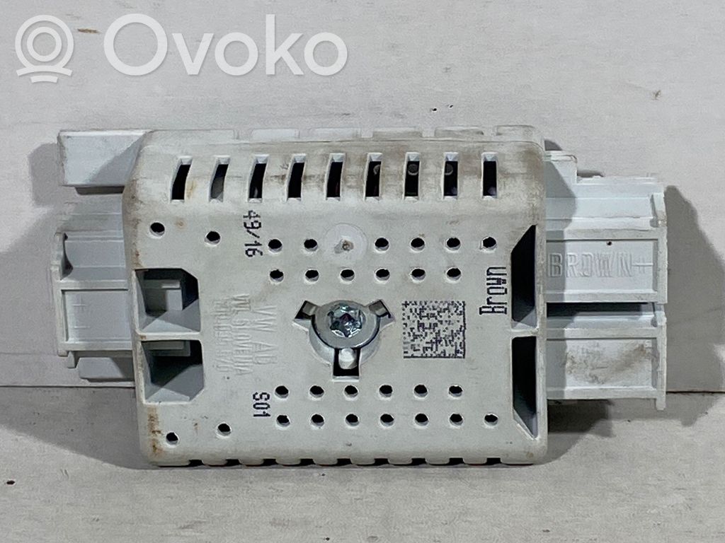 Antenos stiprintuvas   5Q0035570