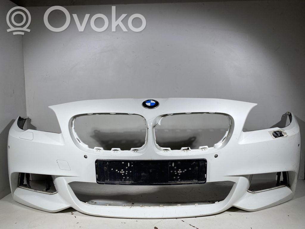 BMW 5 F10 F11 Zderzak przedni 