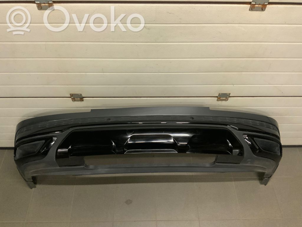 Audi Q7 4M Apatinė bamperio dalis 