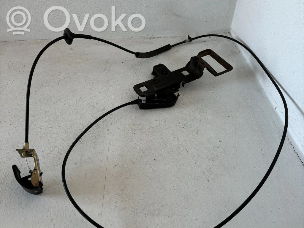 Engine bonnet/hood lock release cable   F57B16C856AB