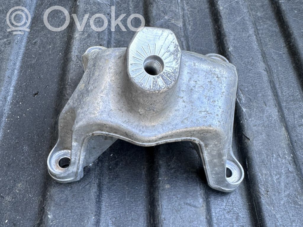 Engine mounting bracket   95B199307A