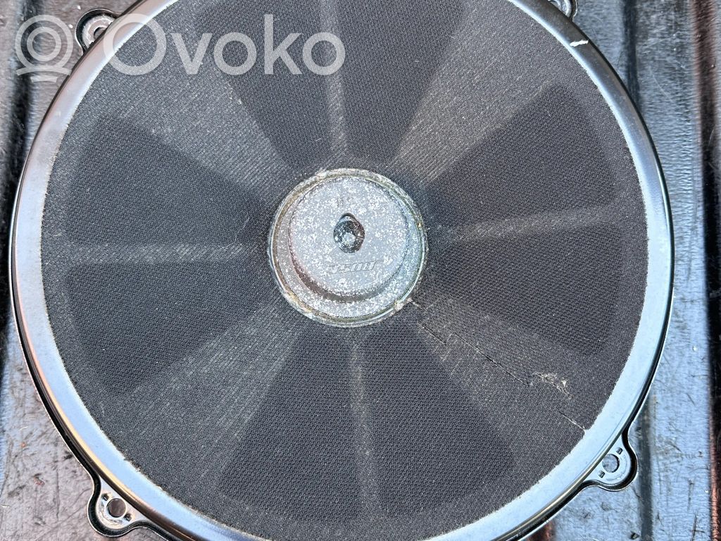 Infiniti M30 Subwoofer 
