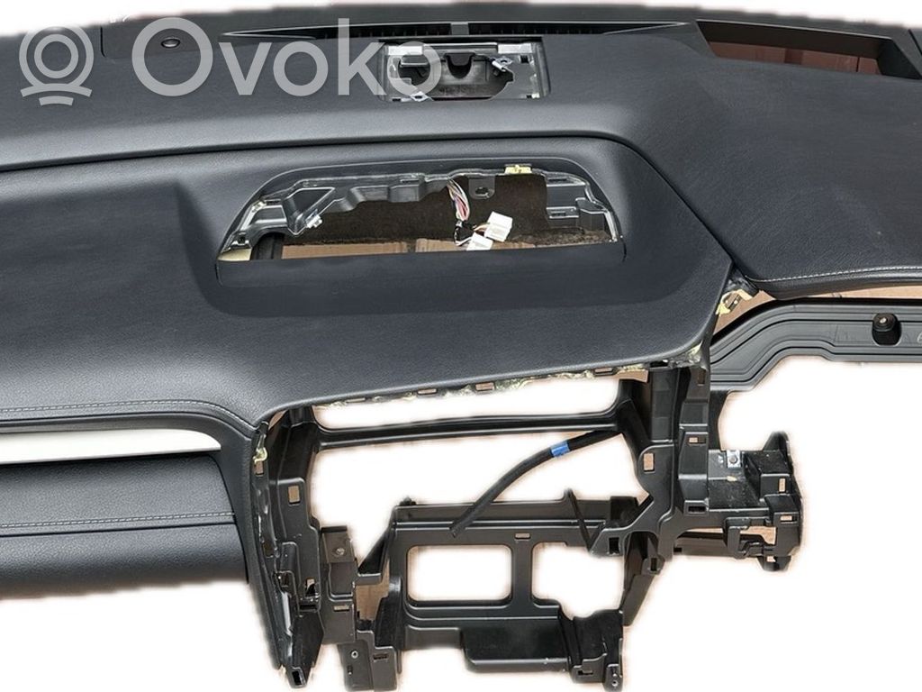 Lexus RX 450H Panelis 
