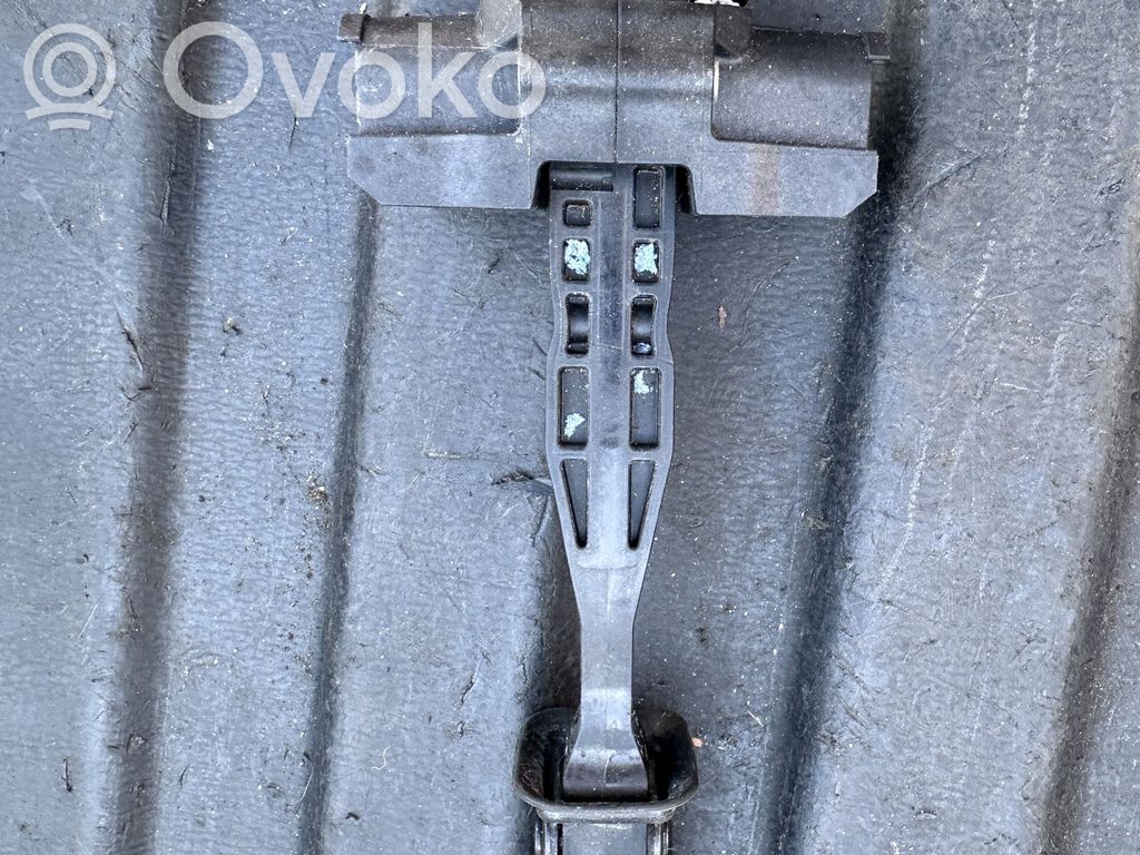 BMW X3 G01 Ogranicznik drzwi tylnych 