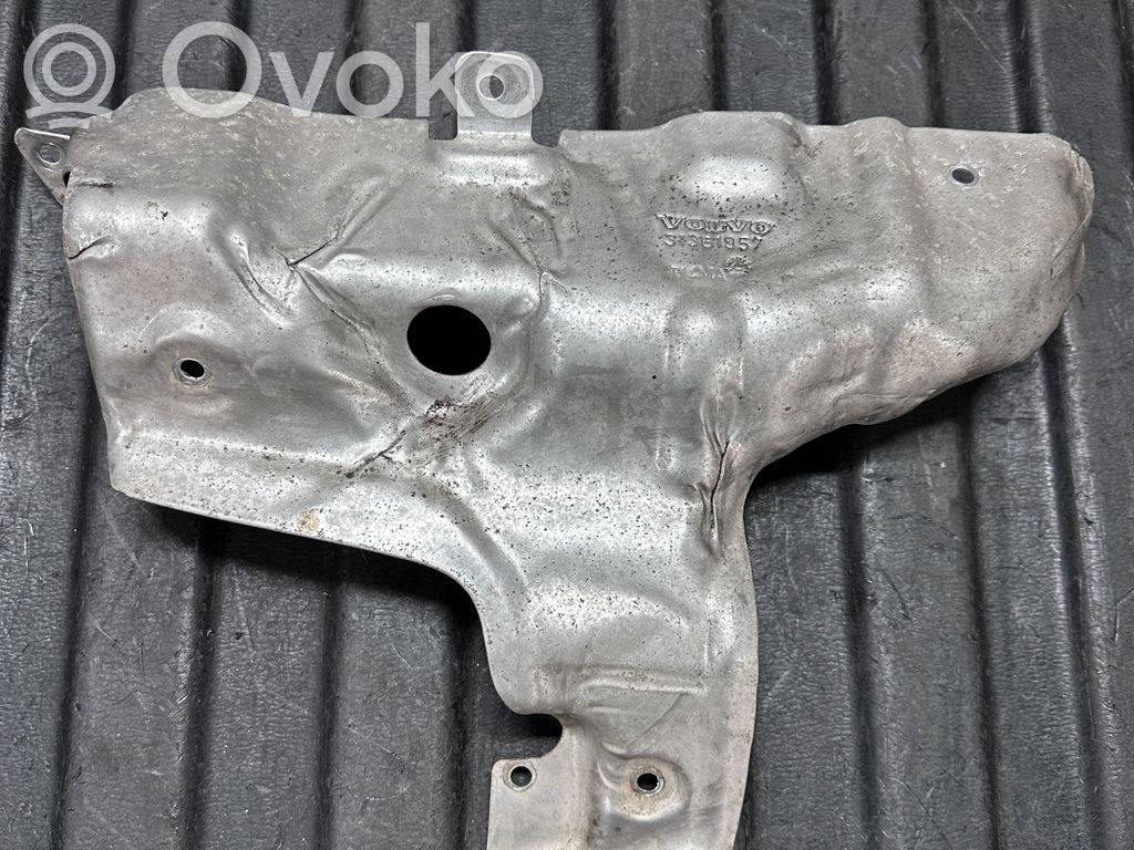 Volvo V60 Osłona termiczna komory silnika 