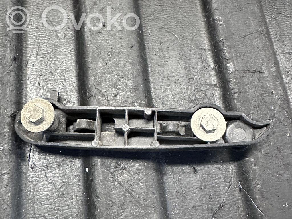 Land Rover Evoque I Front bumper mounting bracket 