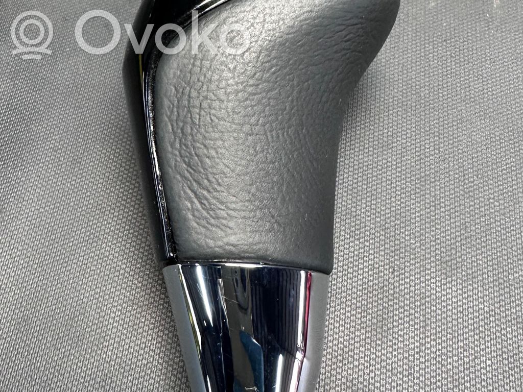 Toyota Hilux VIII Buton/manșon piele manetă schimbător viteze 
