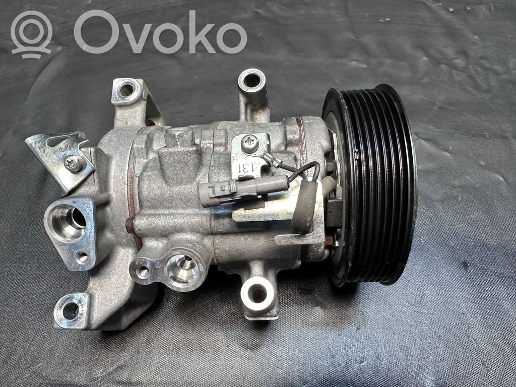 Kompresor / Sprężarka klimatyzacji A/C   10SRE11C,X14472805461,05J00588