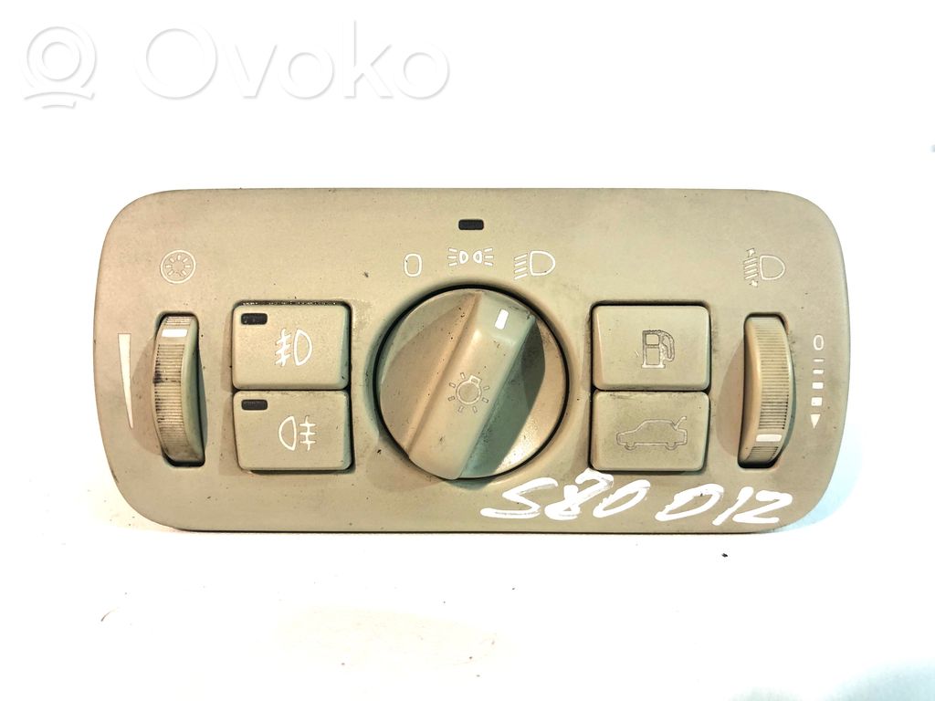 Light switch   30739423