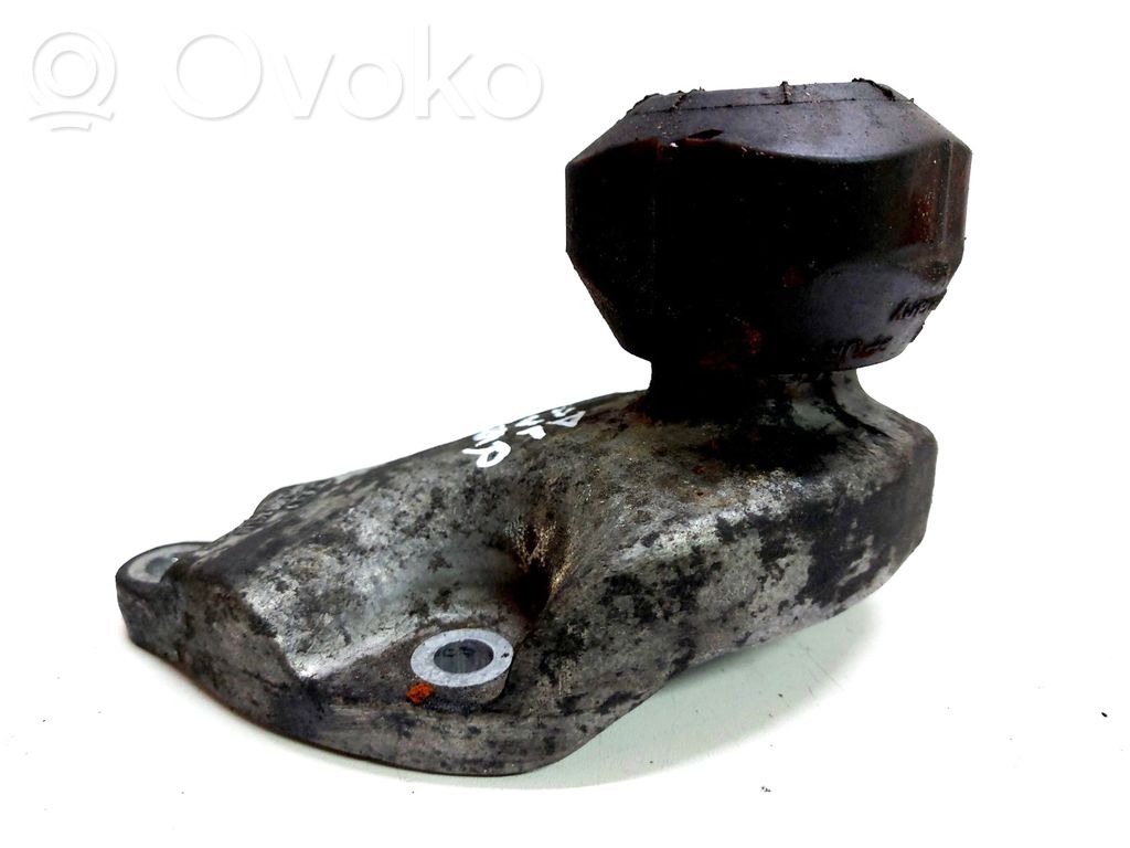 Audi A6 Allroad C6 Engine mounting bracket 
