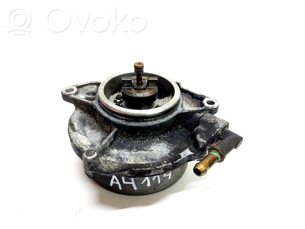 Audi A4 S4 B7 8E 8H Bomba de vacío 